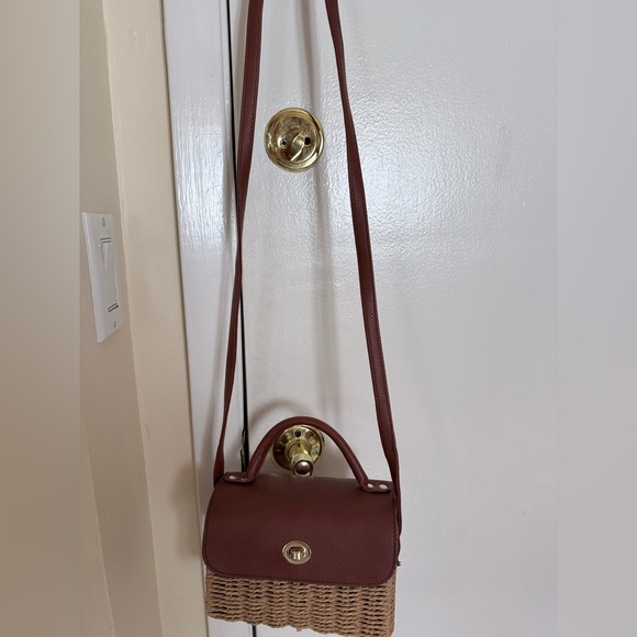 Brown Woven Handbag - Picture 3 of 3